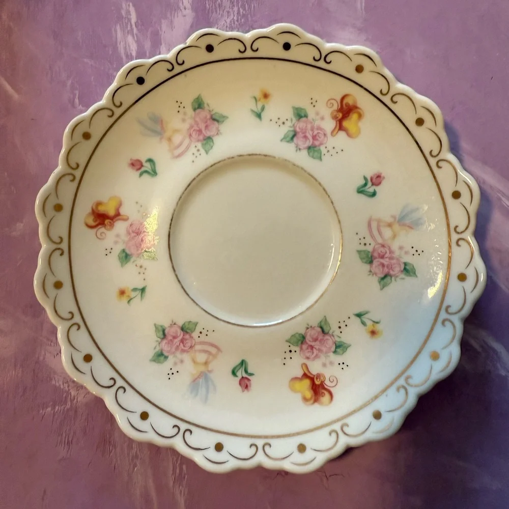 Disney Parks Alice in Womderland Tea Cup and Saucer